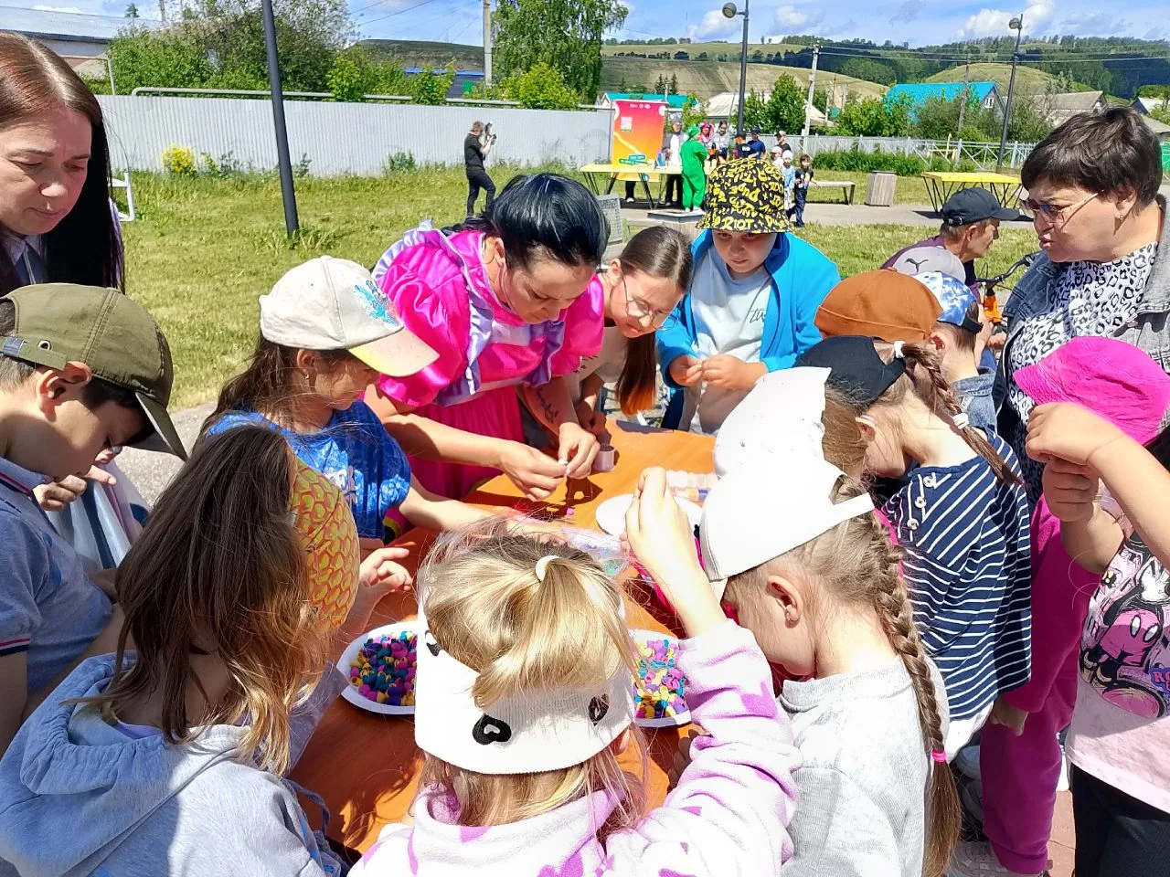 ☀️️Первого июня, в Международный день защиты детей, ребята из пришкольного лагеря стали участниками 