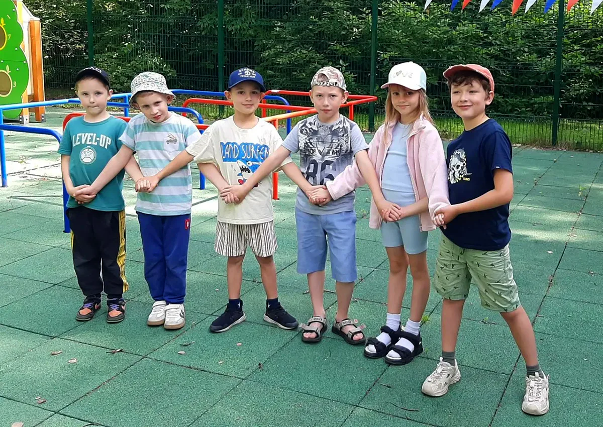 ☀️ Фестиваль дворовых игр в дошкольном отделении

🎉 На этой неделе у наших дошколят в корпусе 1А пр
