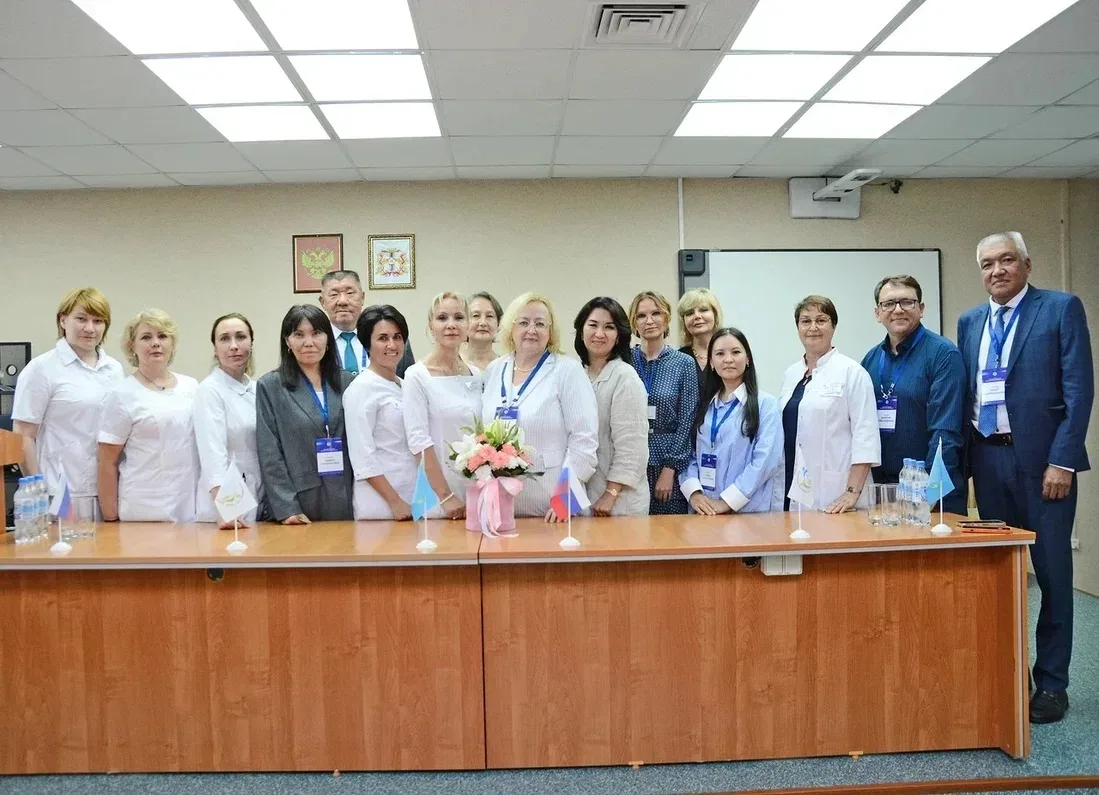 🇰🇿🇷🇺 Гости из Казахстана в Омском перинатальном центре: новый шаг к международному ...