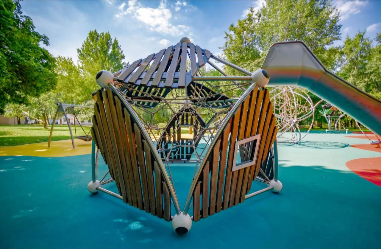Парк «Сад будущего» возле метро Ботанический сад. 🌳