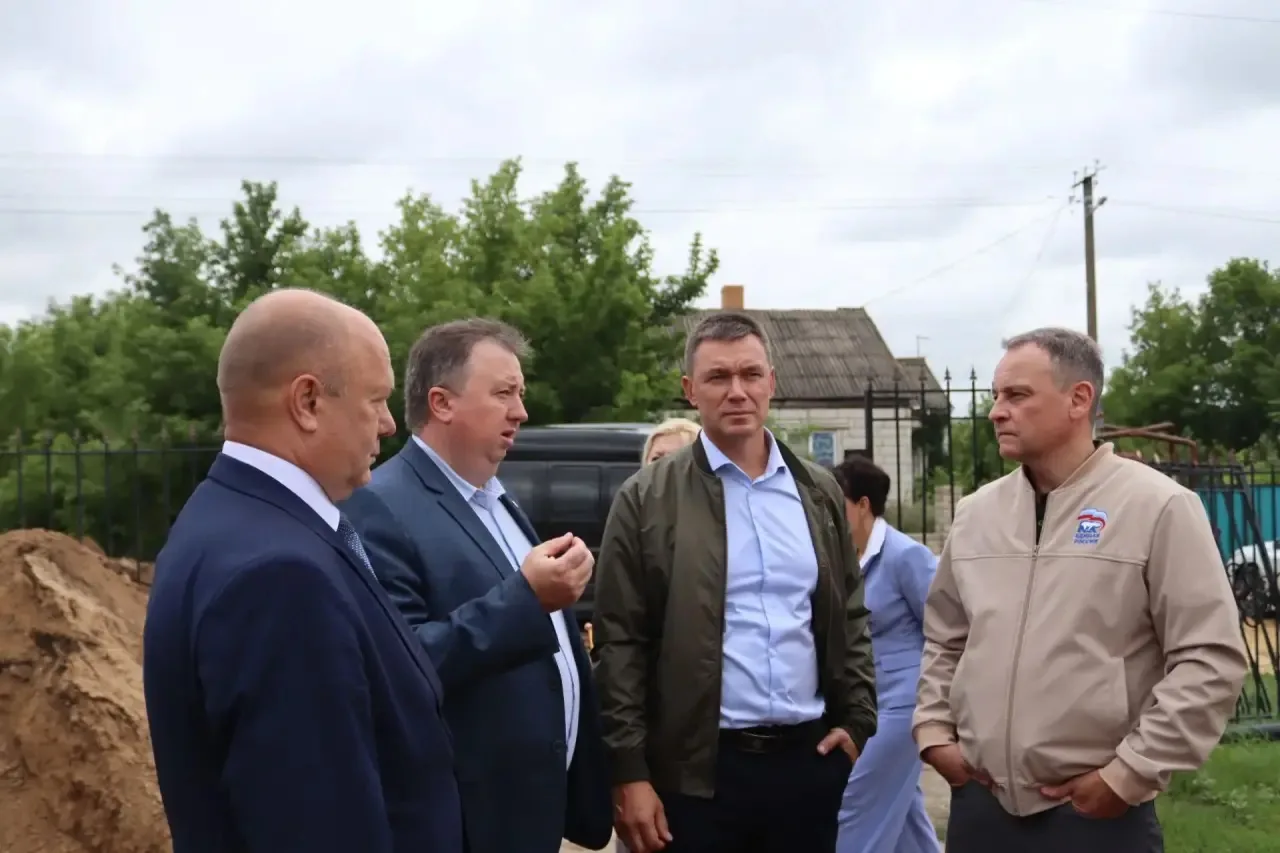 Много езжу по районам Воронежской области, где общаюсь с людьми. И часто жители поднима...