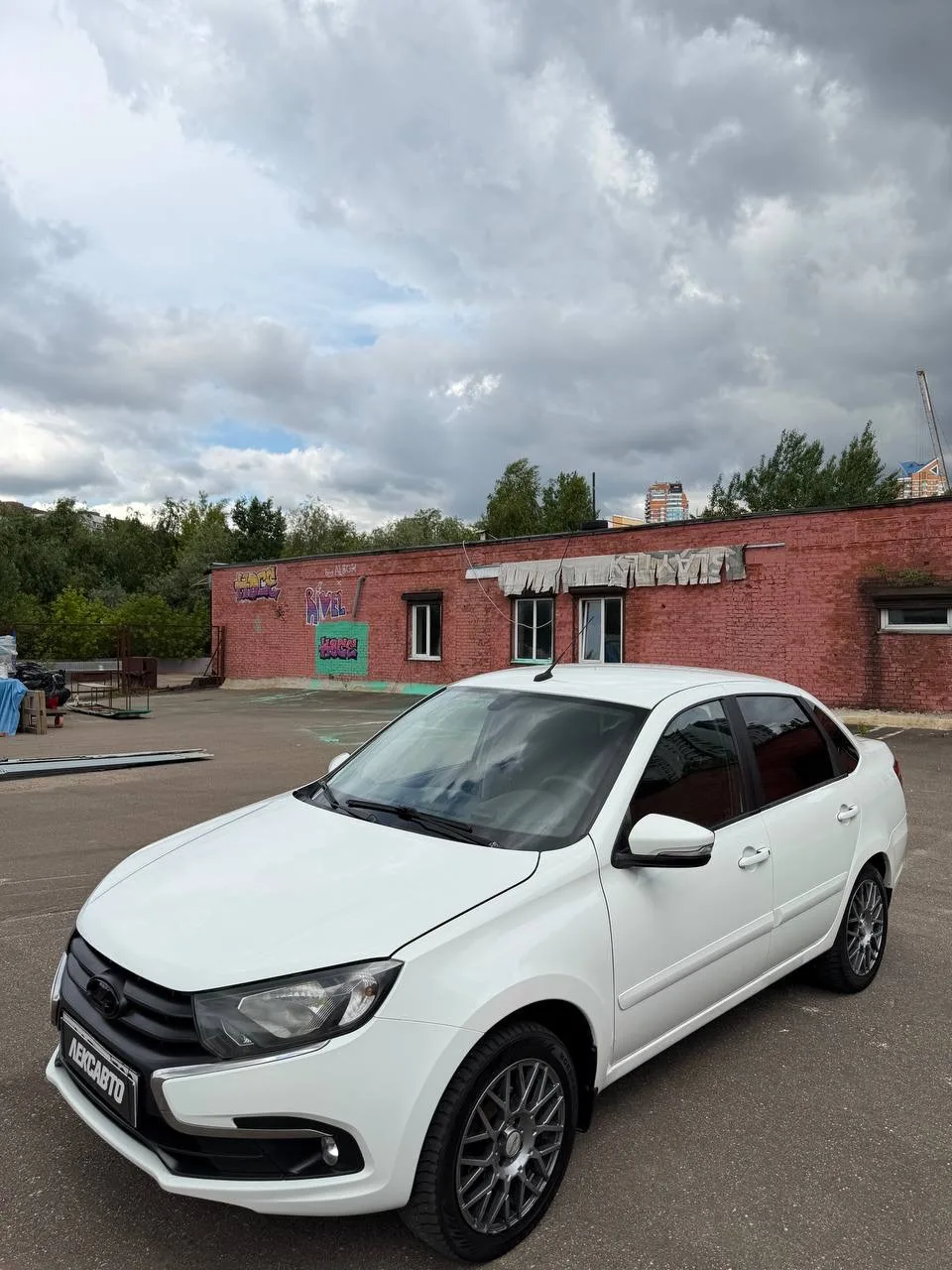 Первая на сегодня:
МОСКВА🇷🇺

Lada GRANTA 2019🚀
1.6 БЕНЗИН 106лс МТ💥
3 Владельца✅
Оригинальный ПТ