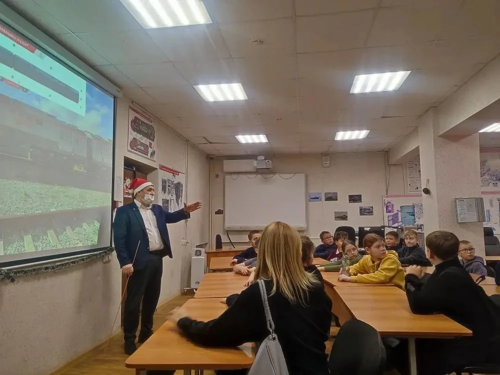 #СОВА  Путешествие в будущее: пятиклассники побывали в учебном центре РЖД  Ученики 5‑х классов — уча
