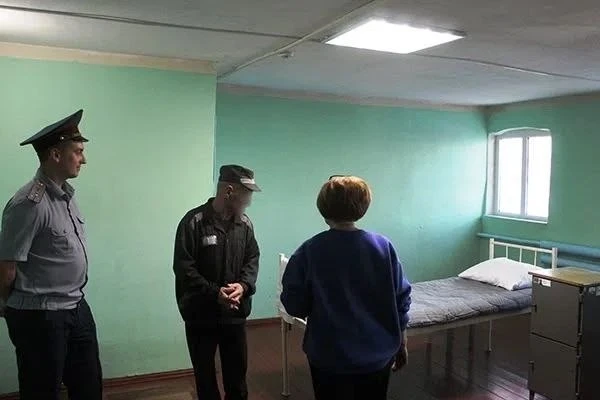 🔓 Что увидели родственники осуждённых за забором СИЗО-4