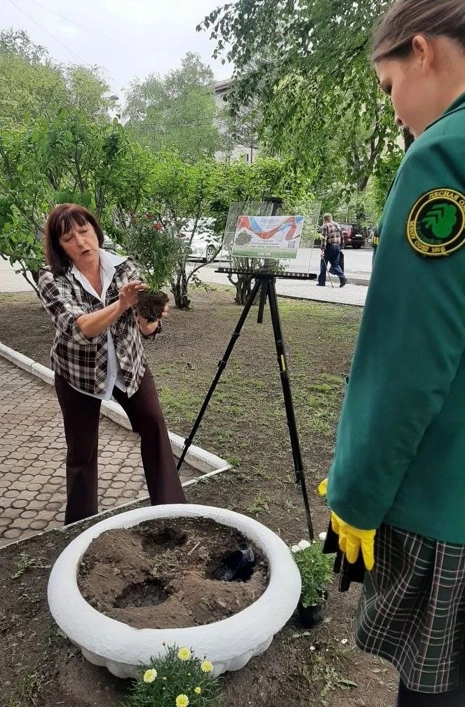 📌 Сохранение традиций: преподаватель ИЛХ передала эстафету школьникам. В рамках Всероссийской акции 