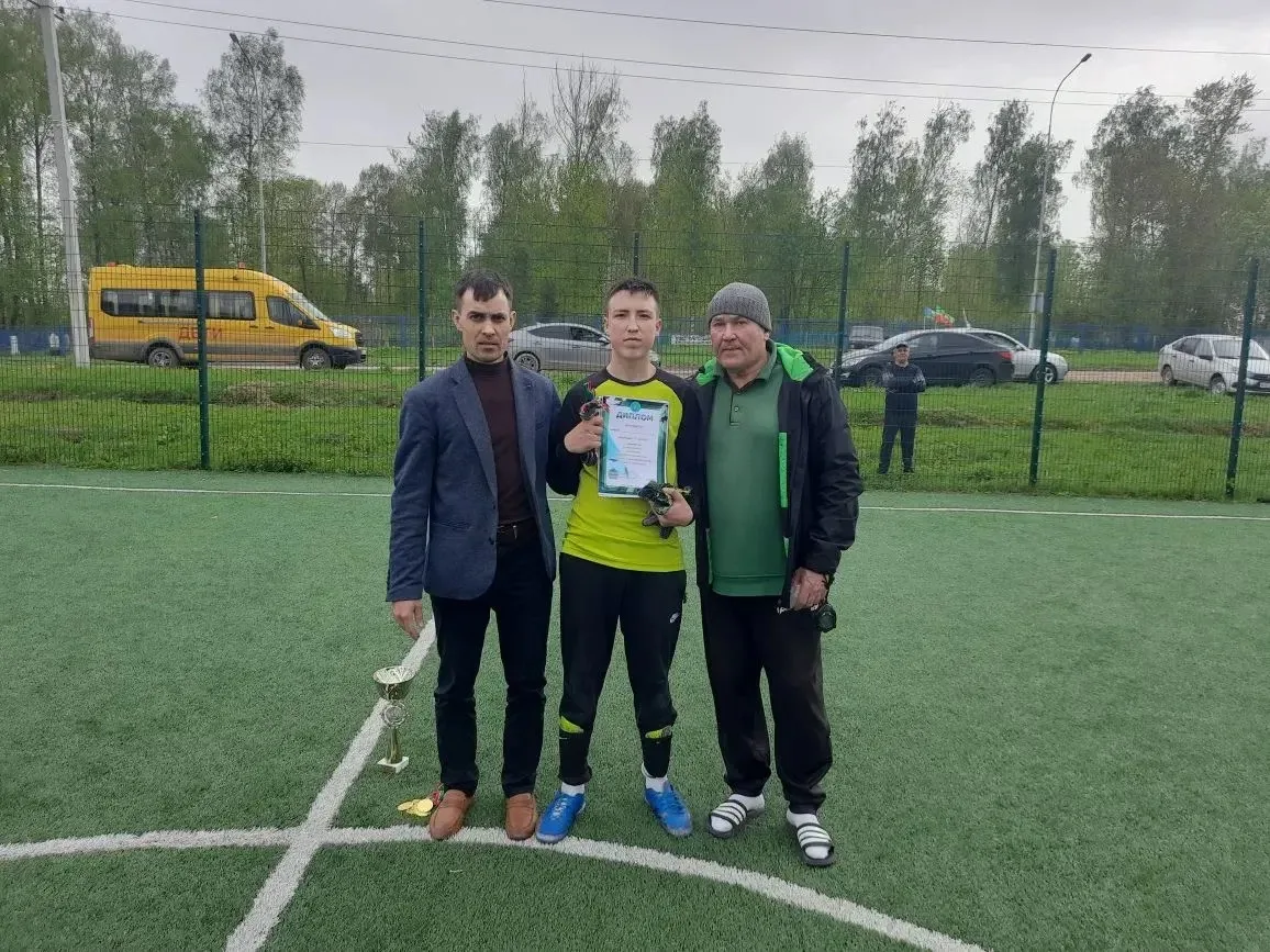 ⚽⚽⚽14 мая на спортивных площадках Большой Атни и Большого Менгера прошли соревнования п...