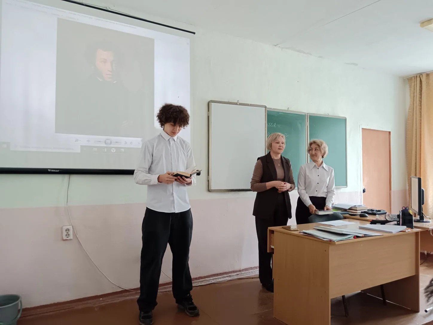🎉День русского языка в колледже отметили необычно и душевно. Преподаватели Васимова Динара Кадимовн
