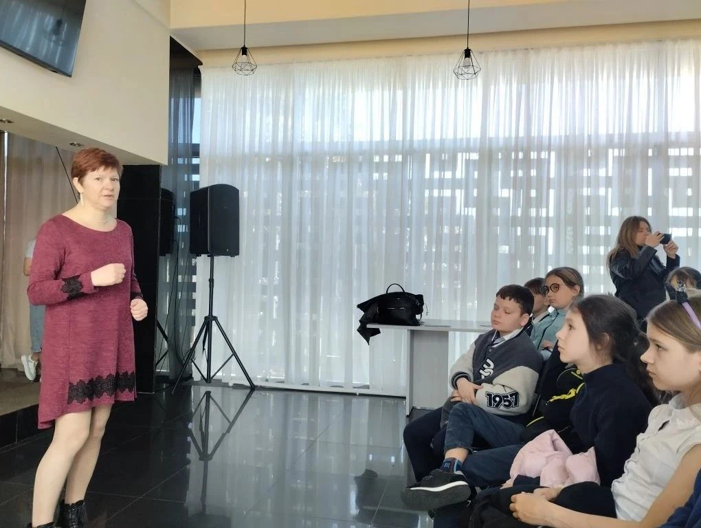 Четвероклассники лицея №22 осваивают кибербезопасность в КДЦ "Аэлита"!  Сегодня для учащихся 4Г клас
