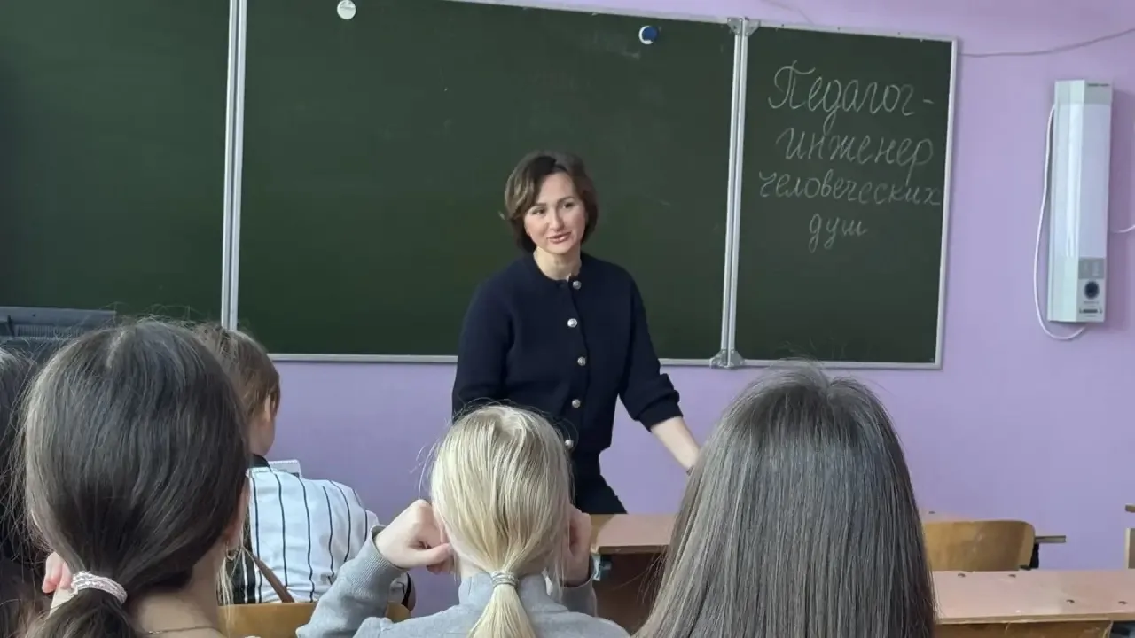 👩‍🏫 «Педагоги — не только учителя!» — так можно было бы назвать встречу, которая прошла в 6 «В» в ра