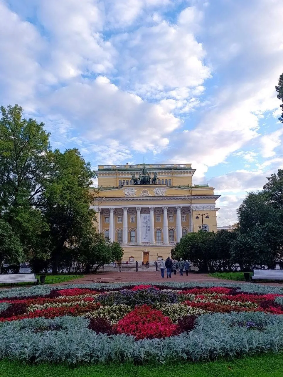⛅️ Доброе утро, Петербург! С началом новой недели