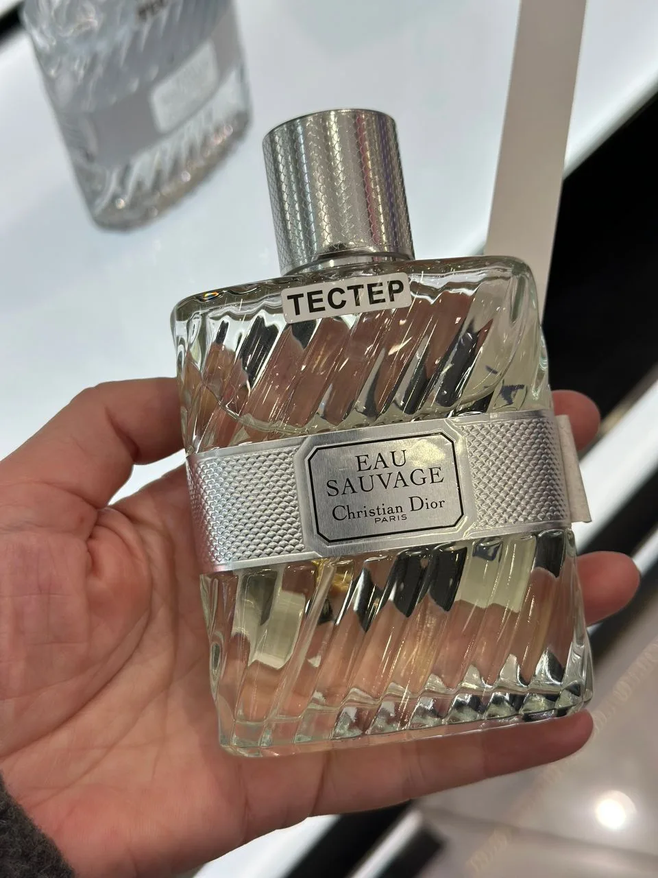 Забежала перенюхать Eau Sauvage Dior после нашей встречи, посвященной юбилярам, и знает...