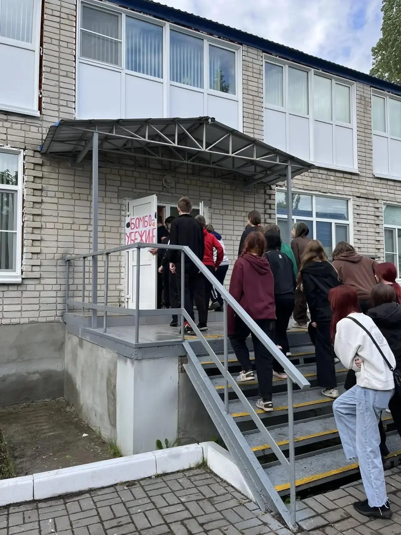 В рамках обеспечения комплексной безопасности на территории лагеря «Жемчужинка» были пр...