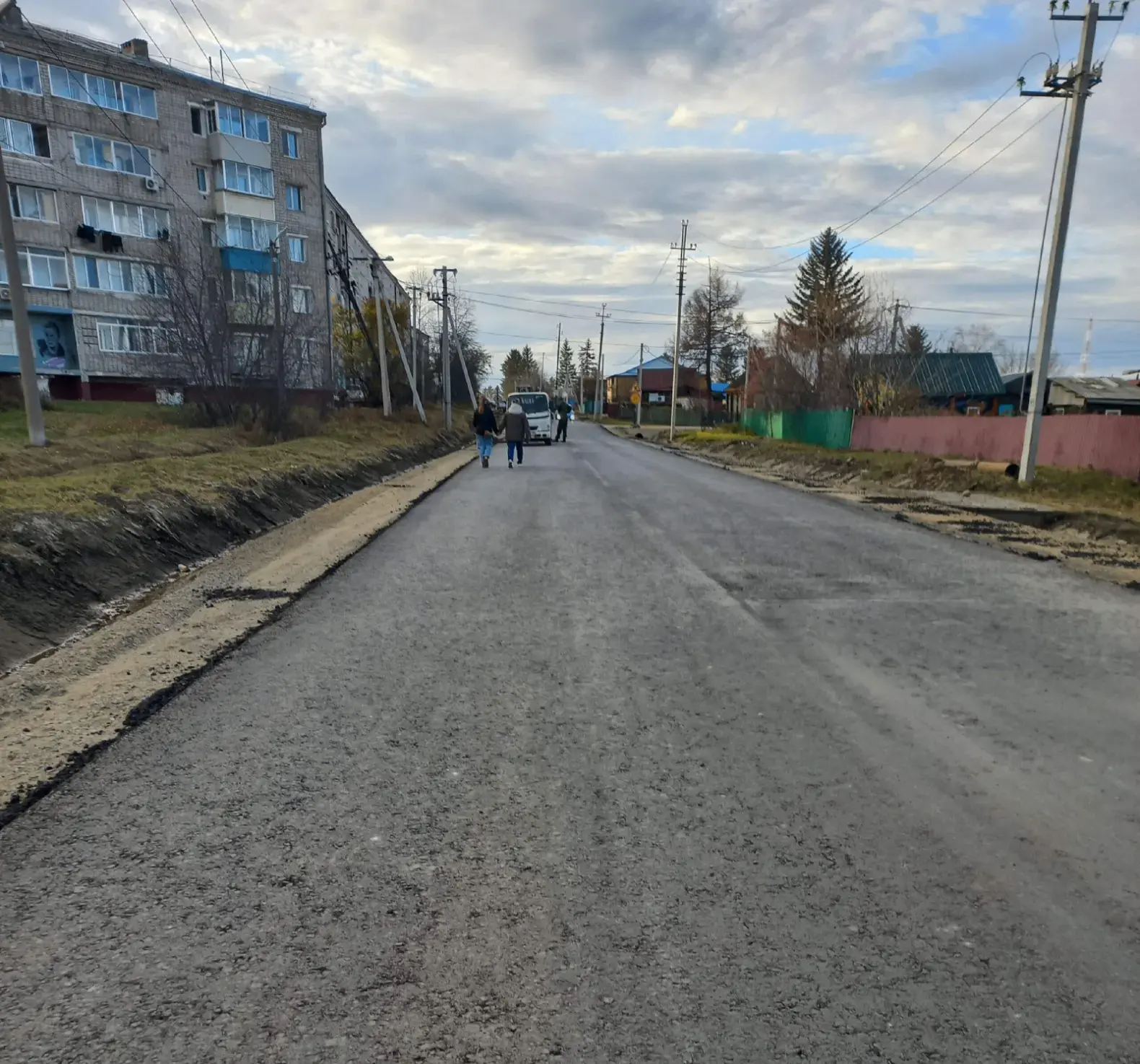 УЧАСТКИ УЛИЦ ОДЕЛИСЬ В АСФАЛЬТ