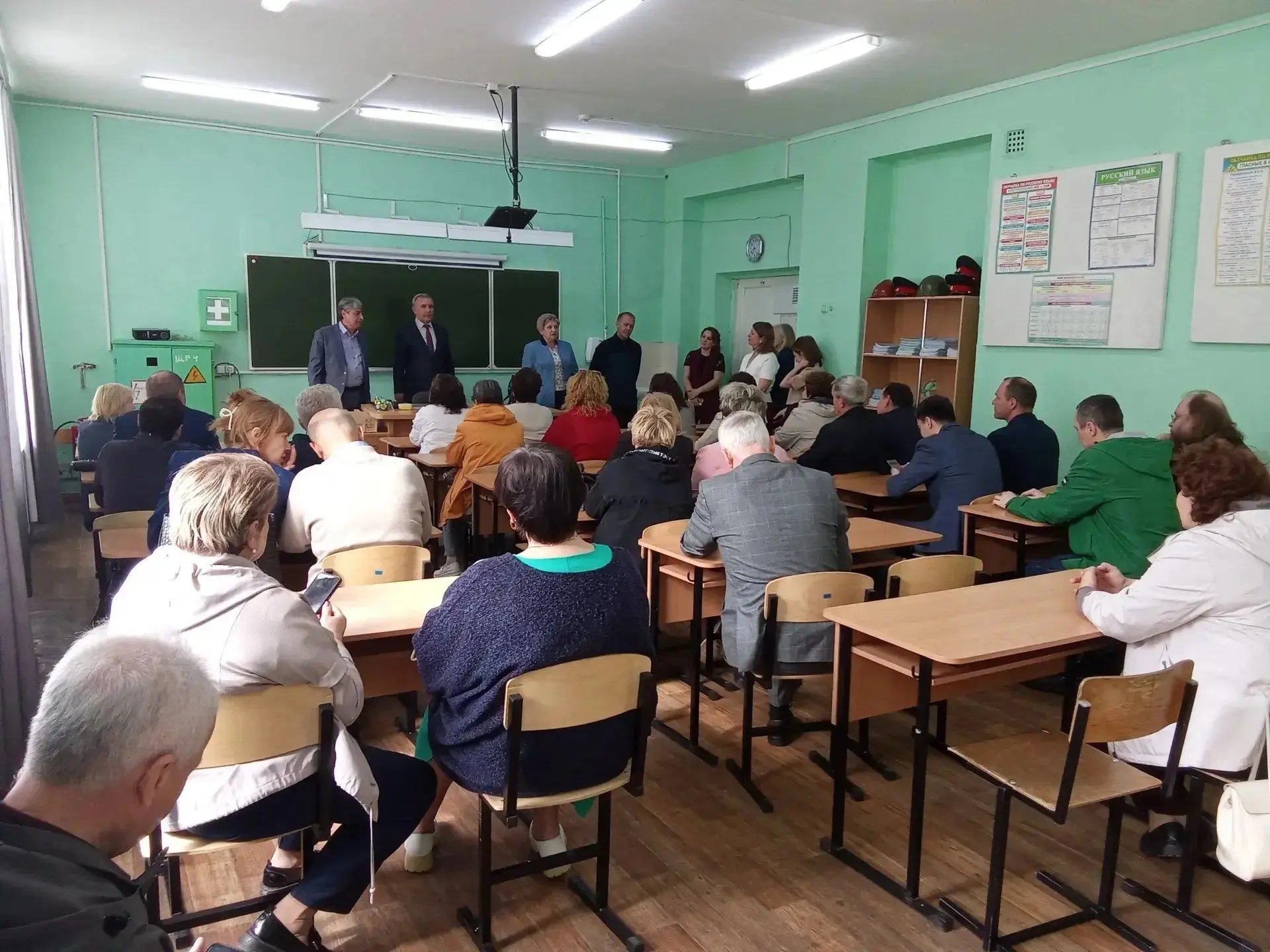 В МБОУ "СОШ №3 г. Йошкар-Олы" прошли плановые антитеррористические учения, где были отр...