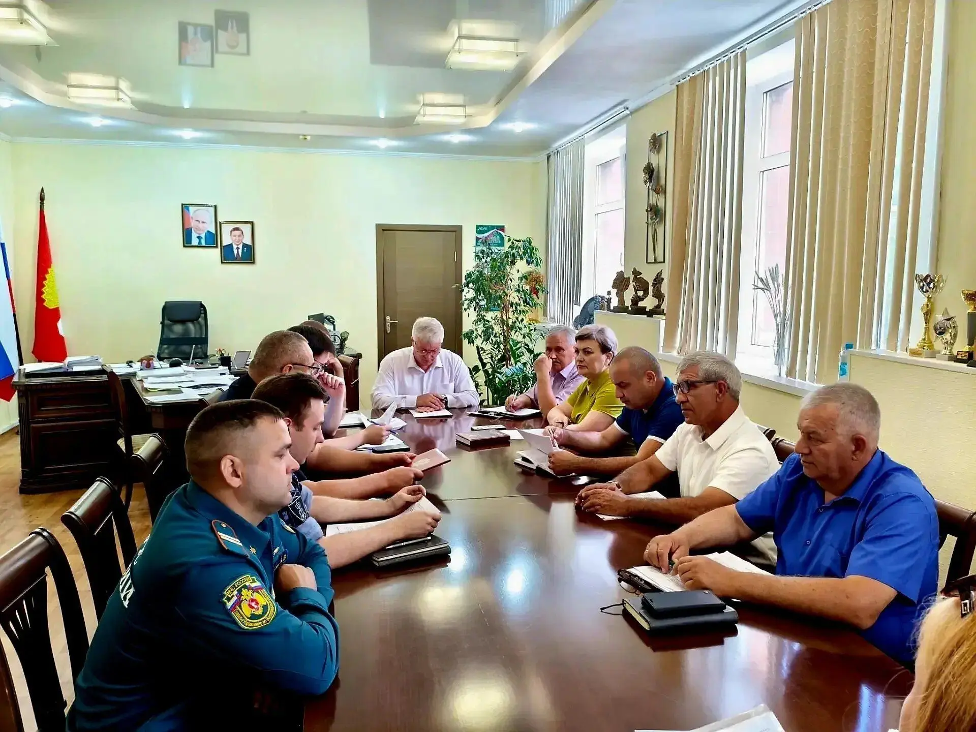 ☝️ Безопасность на первом месте: в Светлоярском районе обсудили меры антитеррористической защищеннос