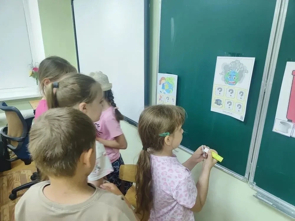 В пришкольном лагере «Улыбка» при МБОУ Кагальницкой СОШ №1 15 июня провели серию тематических меропр