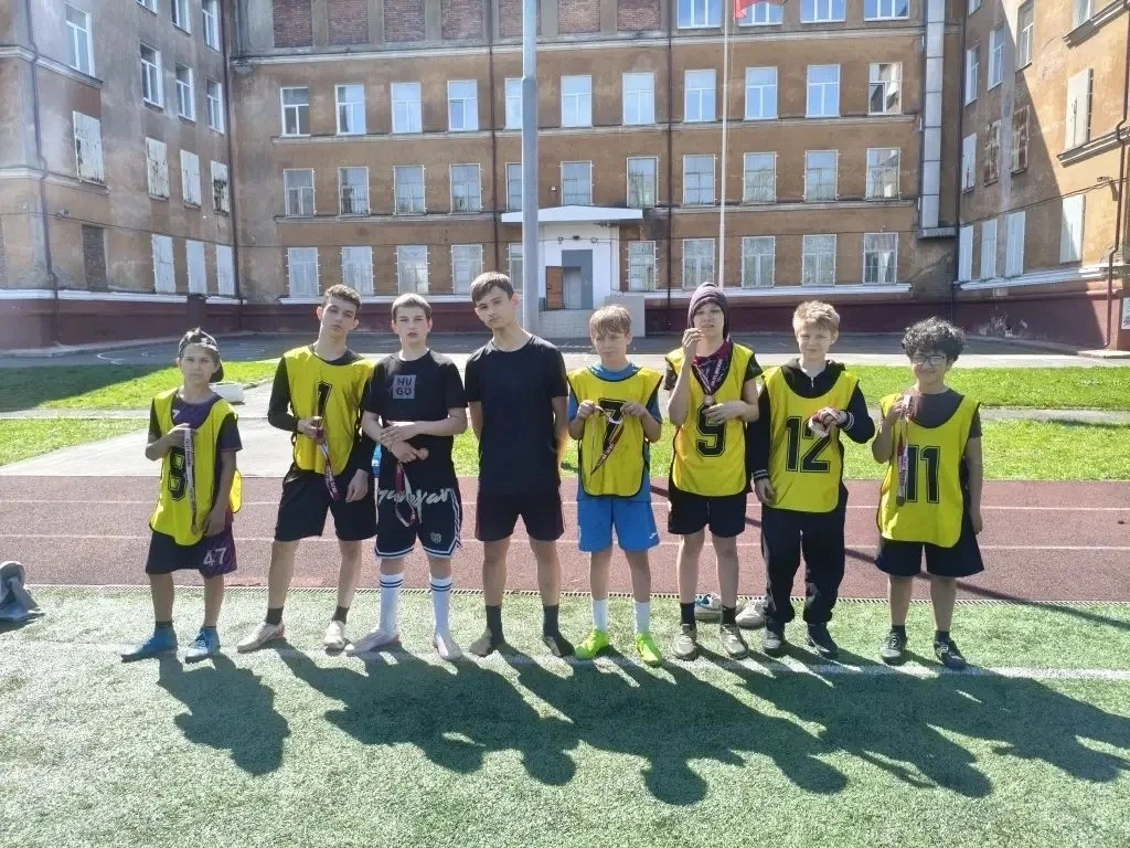 ⚽ Наши футболисты — гордость школы: итоги муниципального этапа турнира «Кожаный мяч»! ⚽