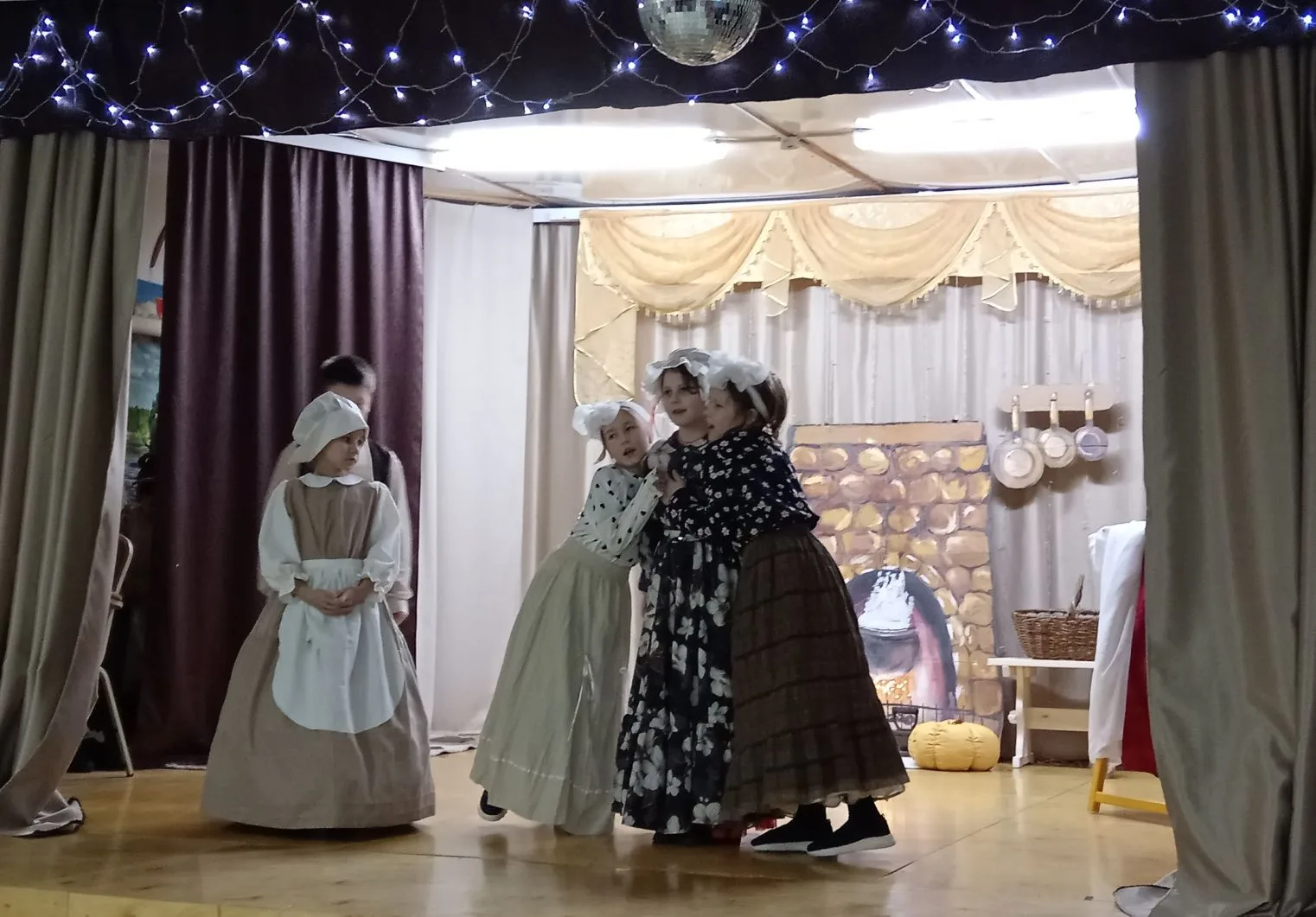 👑  Сказка ожила! Премьера "Золушки" от наших учеников, воспитанников театрального объе...