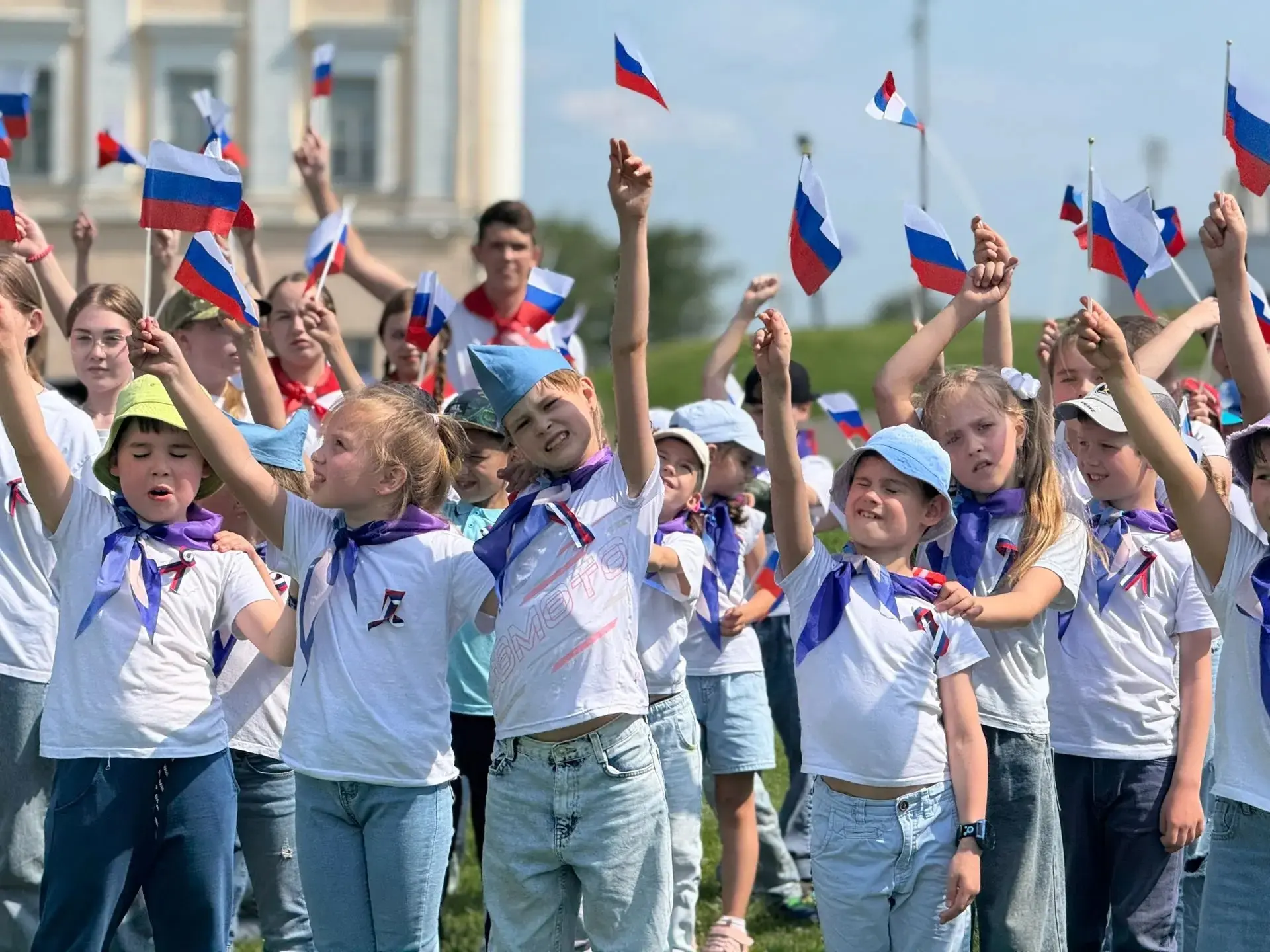 🌞 Яркое лето в городском оздоровительном лагере! ☀️Хотите, чтобы каникулы вашего ребёнка прошли вес