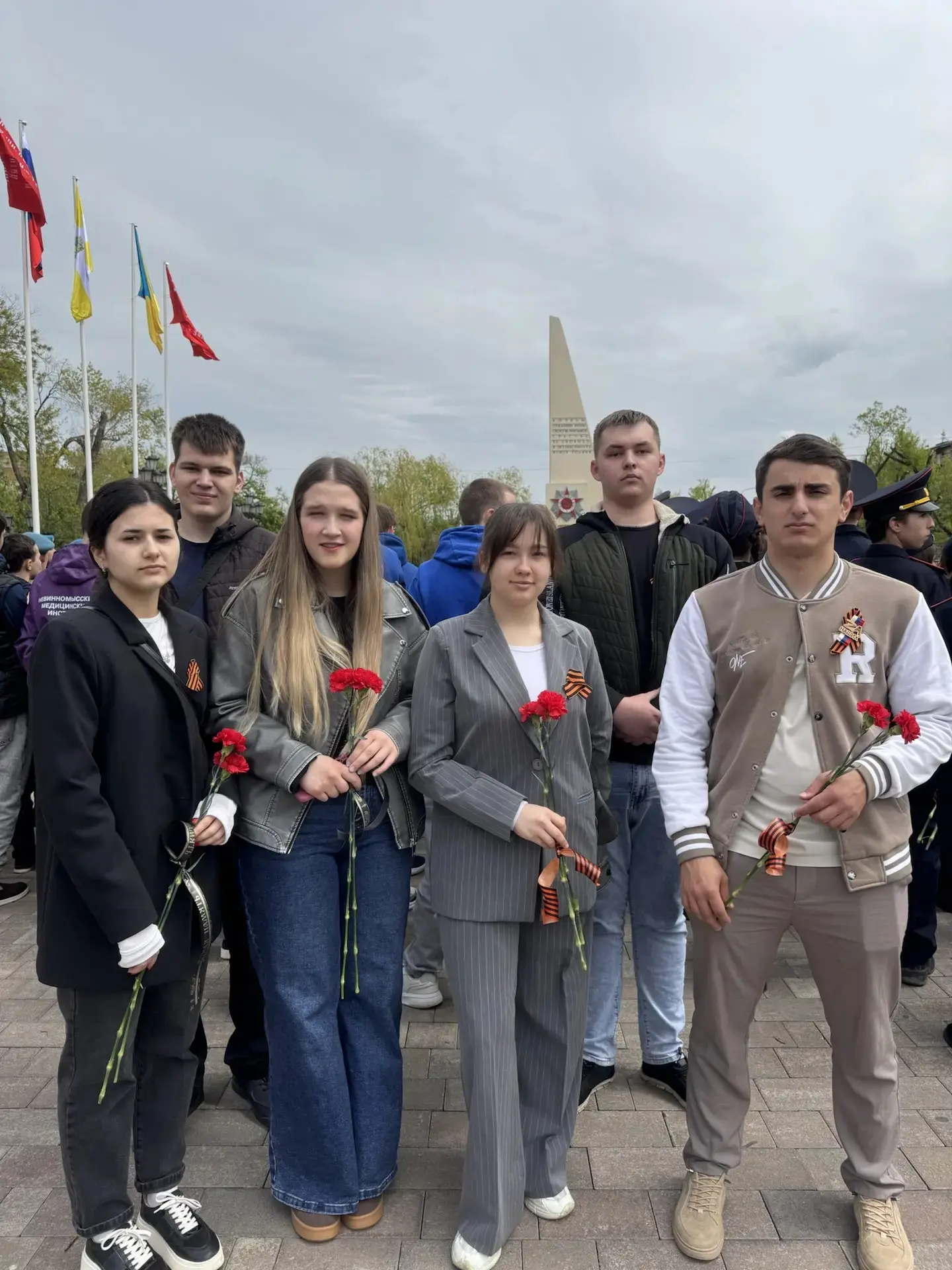 🚩 Знамя Победы в Невинномысске: Студенты НИЭУП в строю памяти!