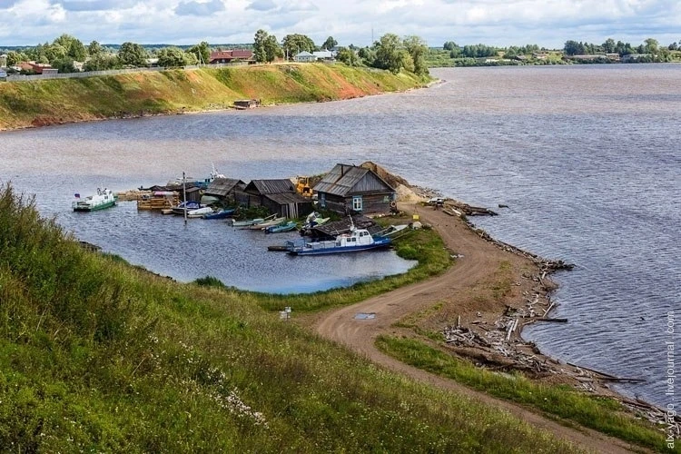 Коми-Пермь. Юсьва, Майкор и Пожва. Здесь Иньва становится широкой, превращаясь в Камское водохранили