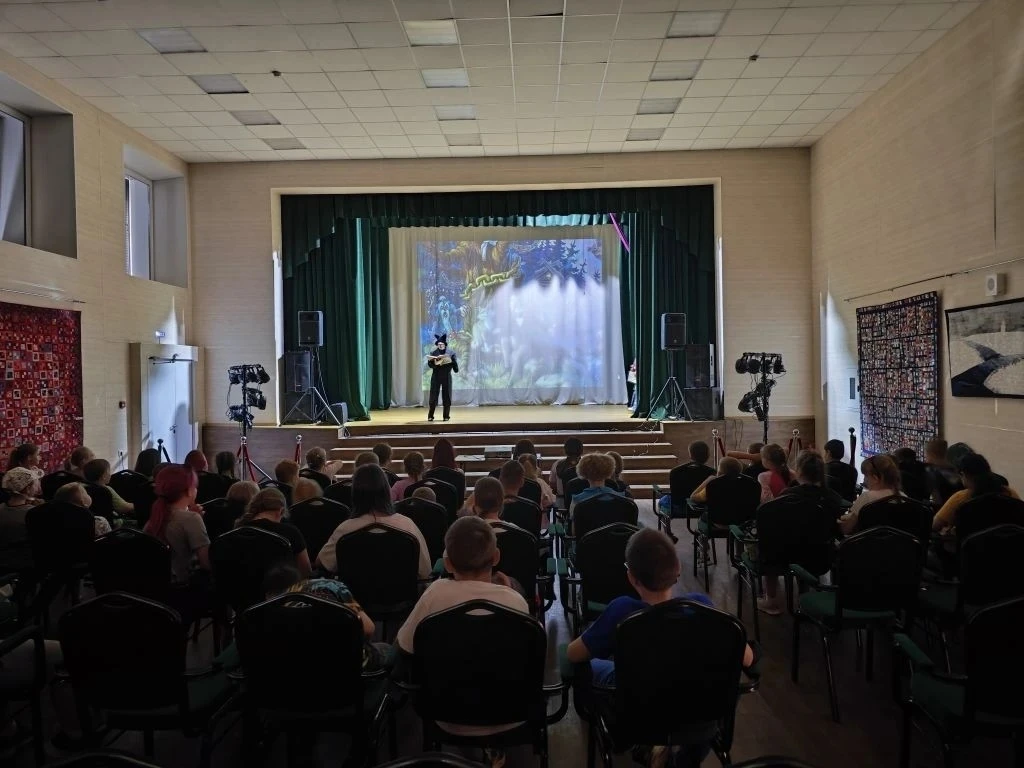 🌼ДЕНЬ 7
6 июня по всему миру отмечают День русского языка. Праздник объединяет и любителей творчест