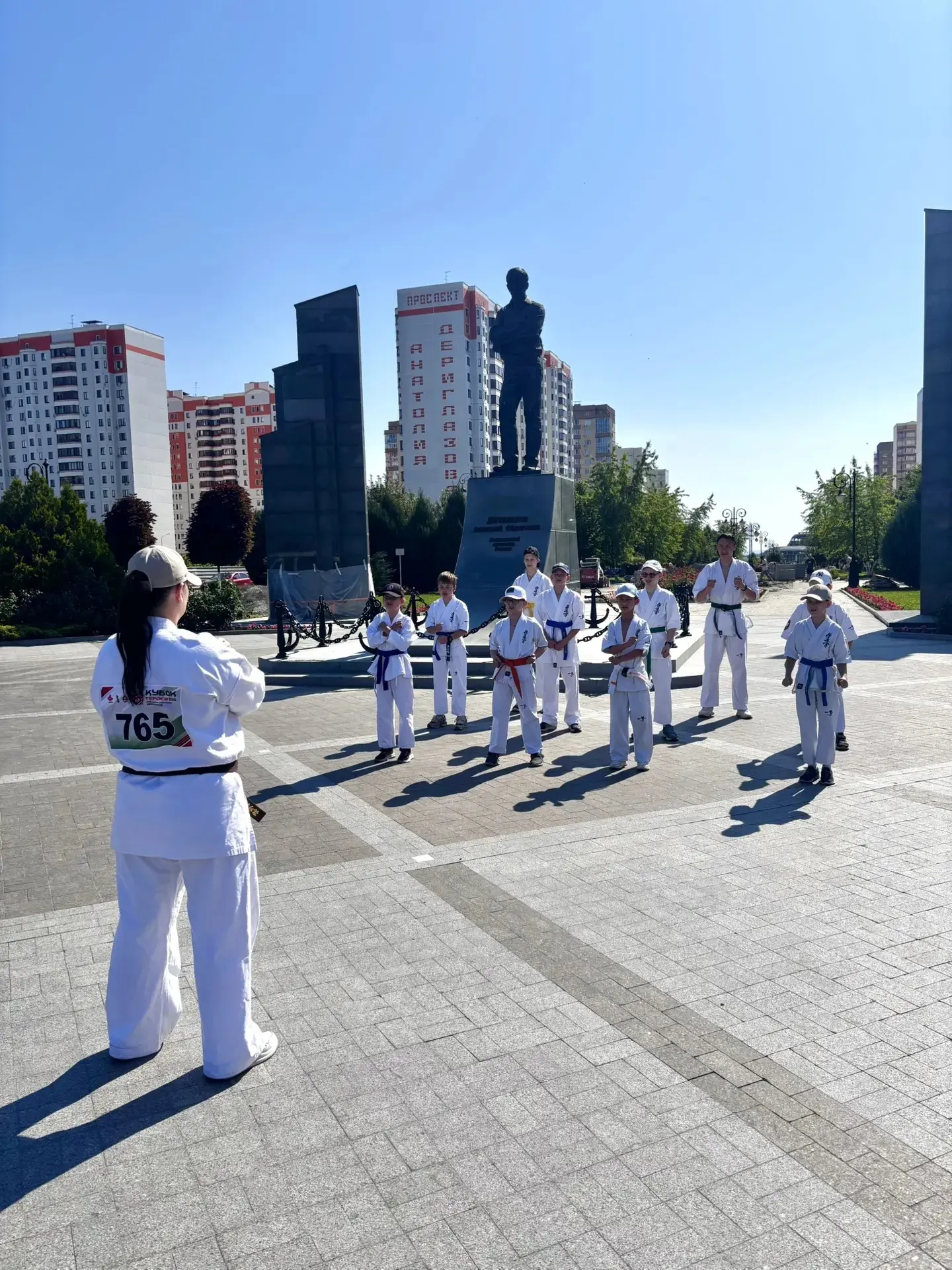 🇷🇺ДЕНЬ РОССИИ🇷🇺
Спортсмены отделения киокусинкай спортивной школы «Медведь» провели тренировку н