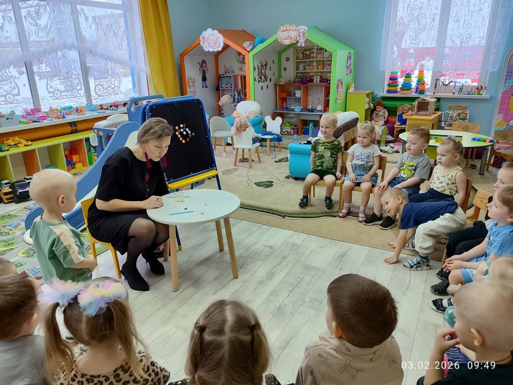 🌸 Сегодня с малышами младшей группы мы устроили настоящее волшебное путешествие в мир ...