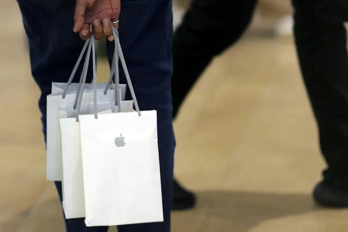 Apple блокирует доступ к цифровому рублю через iPhone