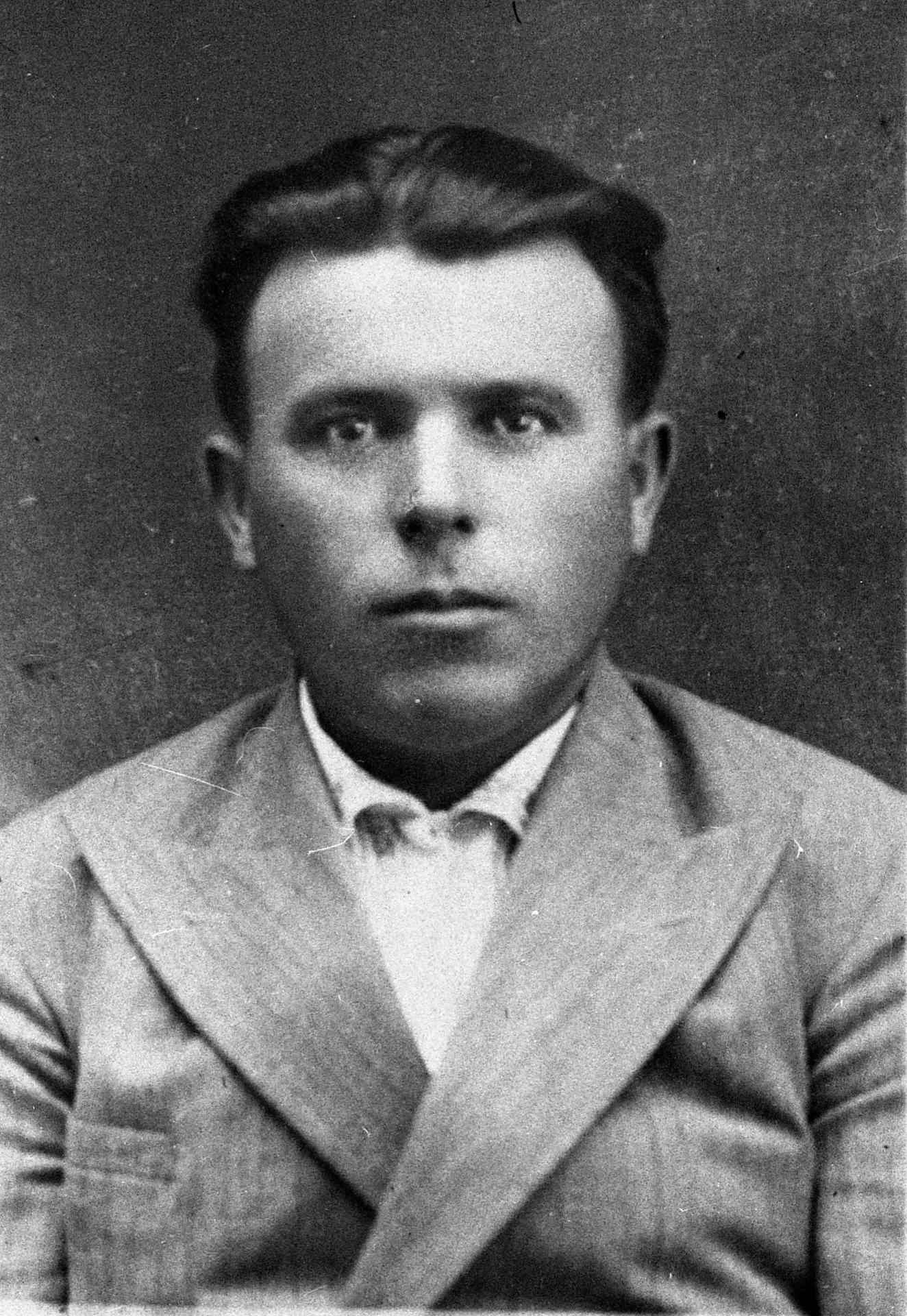 120 лет со дня рождения ПЛОТНИКОВА Михаила Максимовича (1906–1942), партийного работника, организато