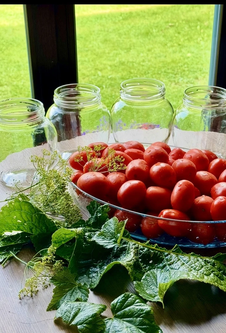 Друзья, всем тёплого и продуктивного пятничного дня!
