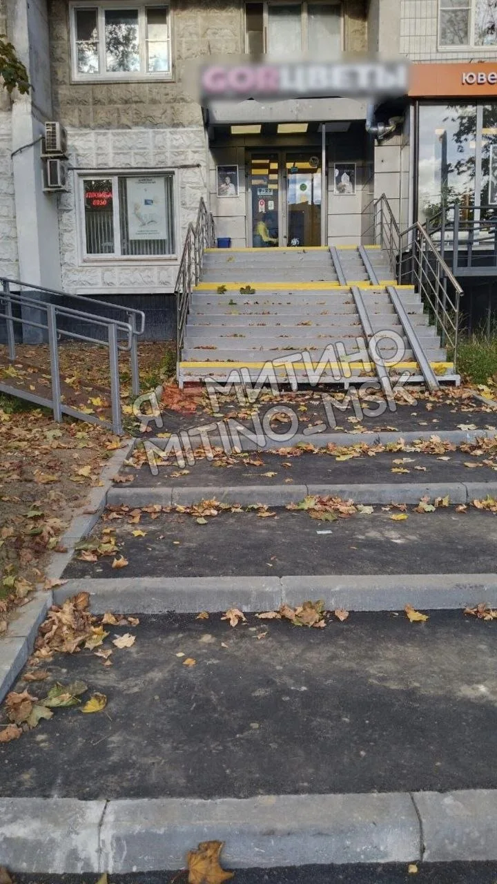 Современные пешеходные решения в районе