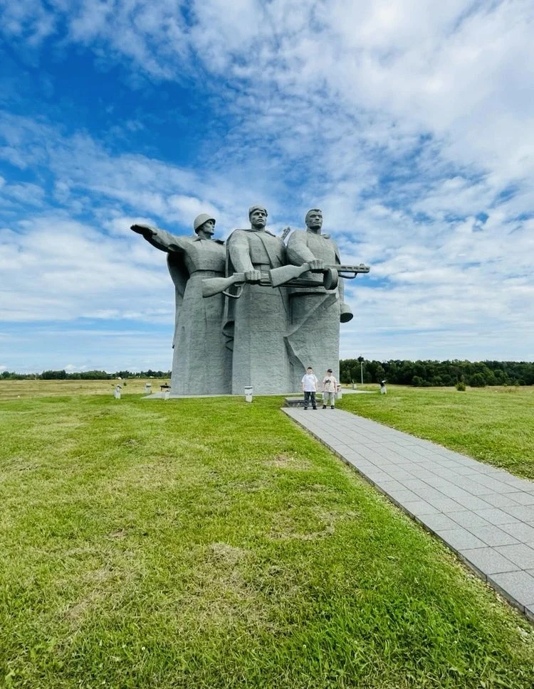 Каникулы с историей: поход в легендарное место 🏕️
