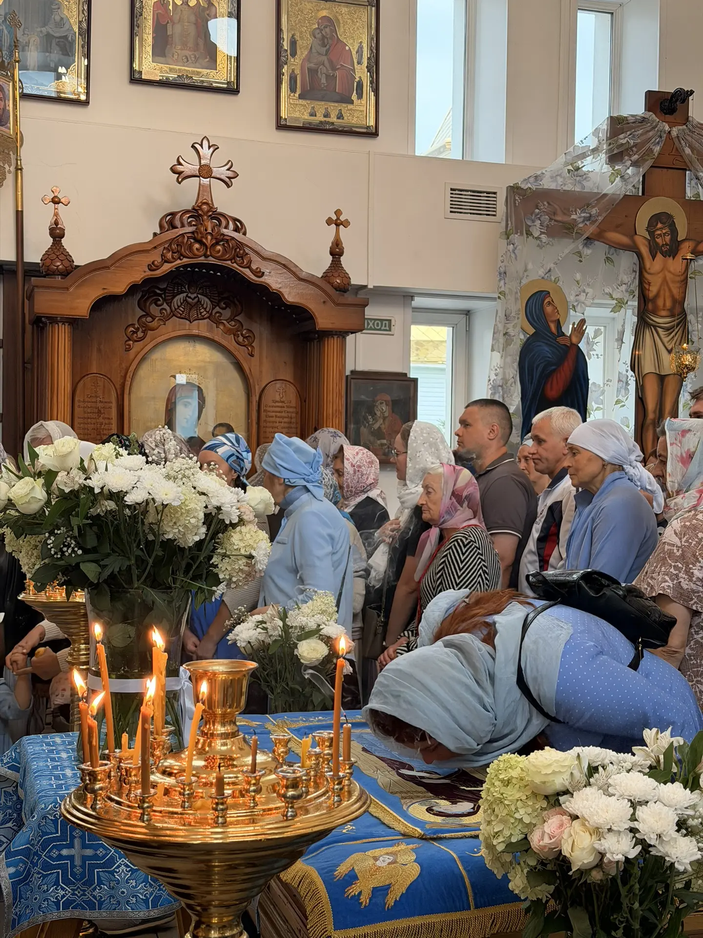 «Источник жизни, Живоносный Источник, как называет Ее Церковь, Богородица кончает Свою ...