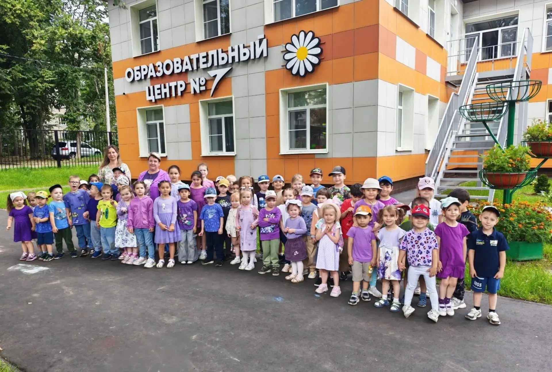 🌸 ФИОЛЕТОВАЯ ПЯТНИЦА В «РОМАШКЕ» — МИСТИЧЕСКИЙ И НЕЖНЫЙ ДЕНЬ 

💜 В пятницу наше дошкольное отделен