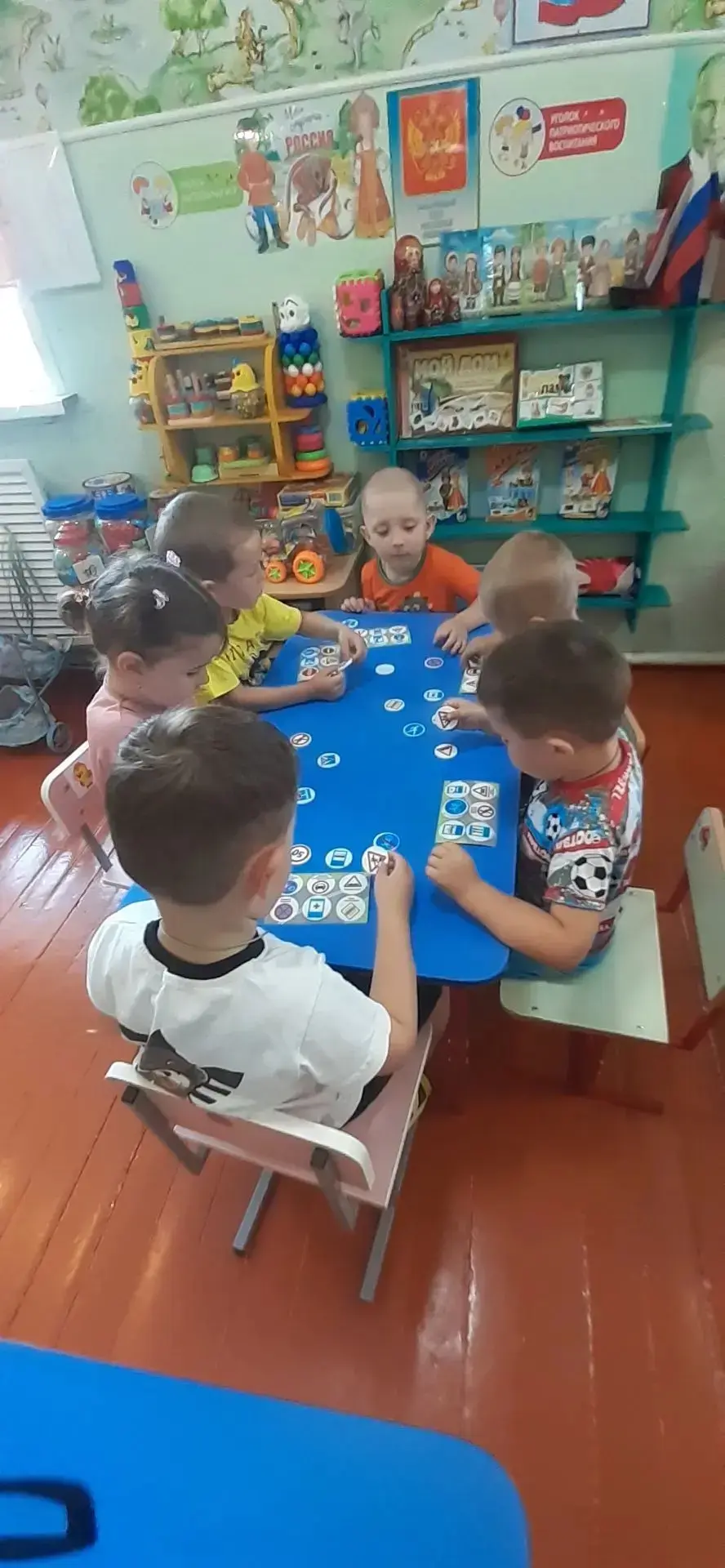 🎉 День светофора: учимся быть внимательными! 🎉