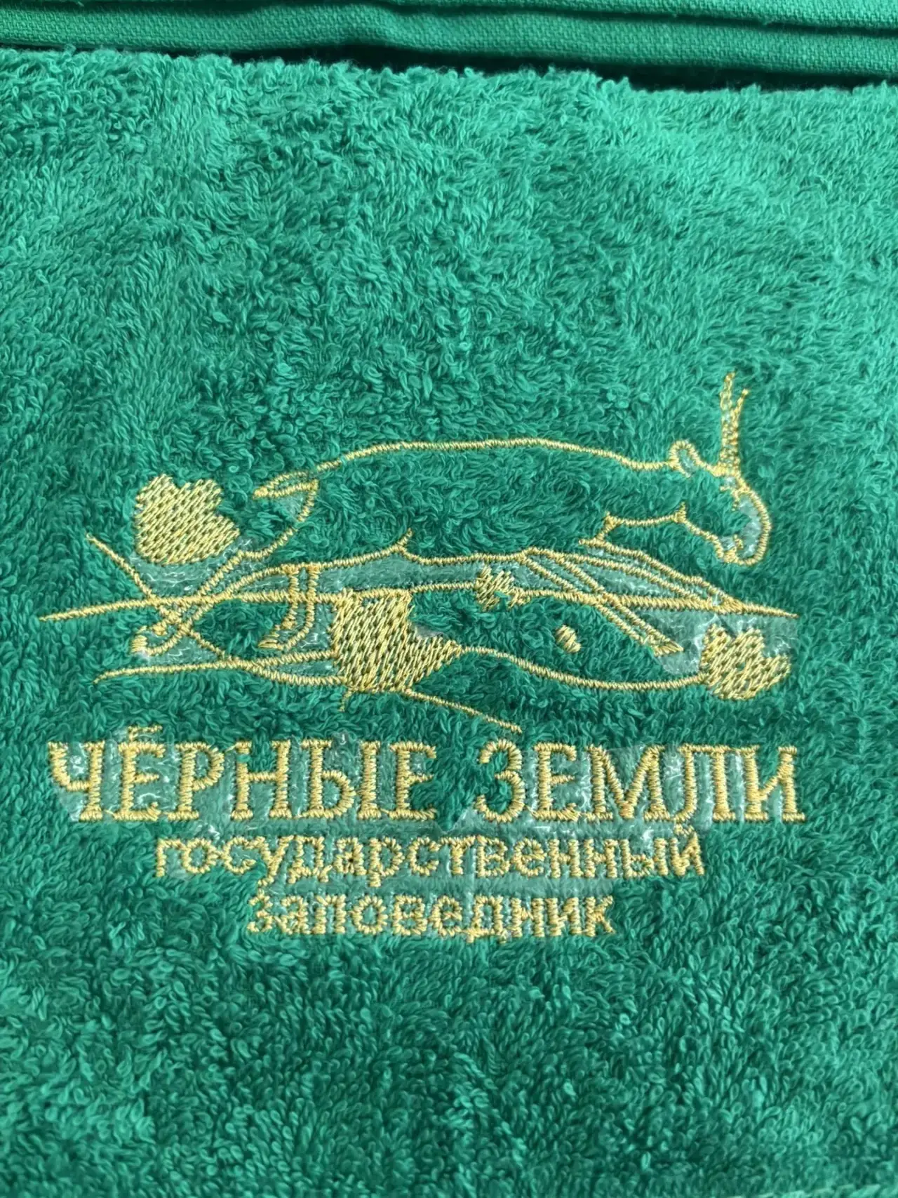 🧵 Ваш бренд работает даже в деталях.

🏷️ Фирменная вышивка на текстиле — это не просто логотип. Эт