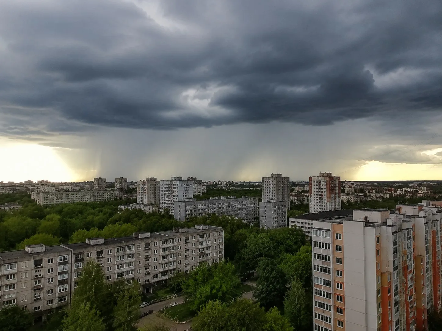 Смерч и град могут обрушиться на Подмосковье сегодня, – синоптики.

✅ Подписаться
