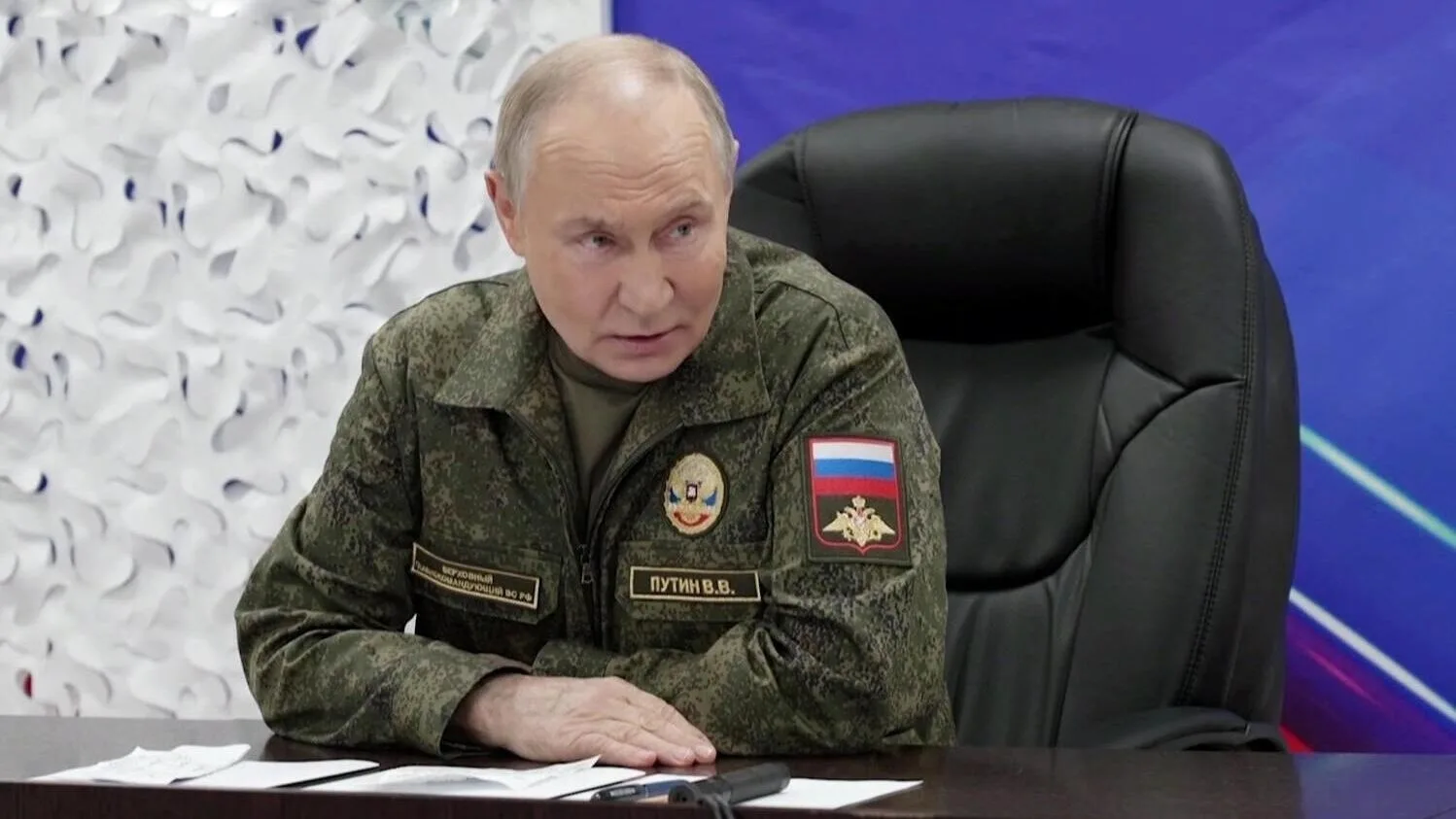 ⚡️Путин рассчитывает установить контроль над всей Донецкой областью в ближайшие шесть м...