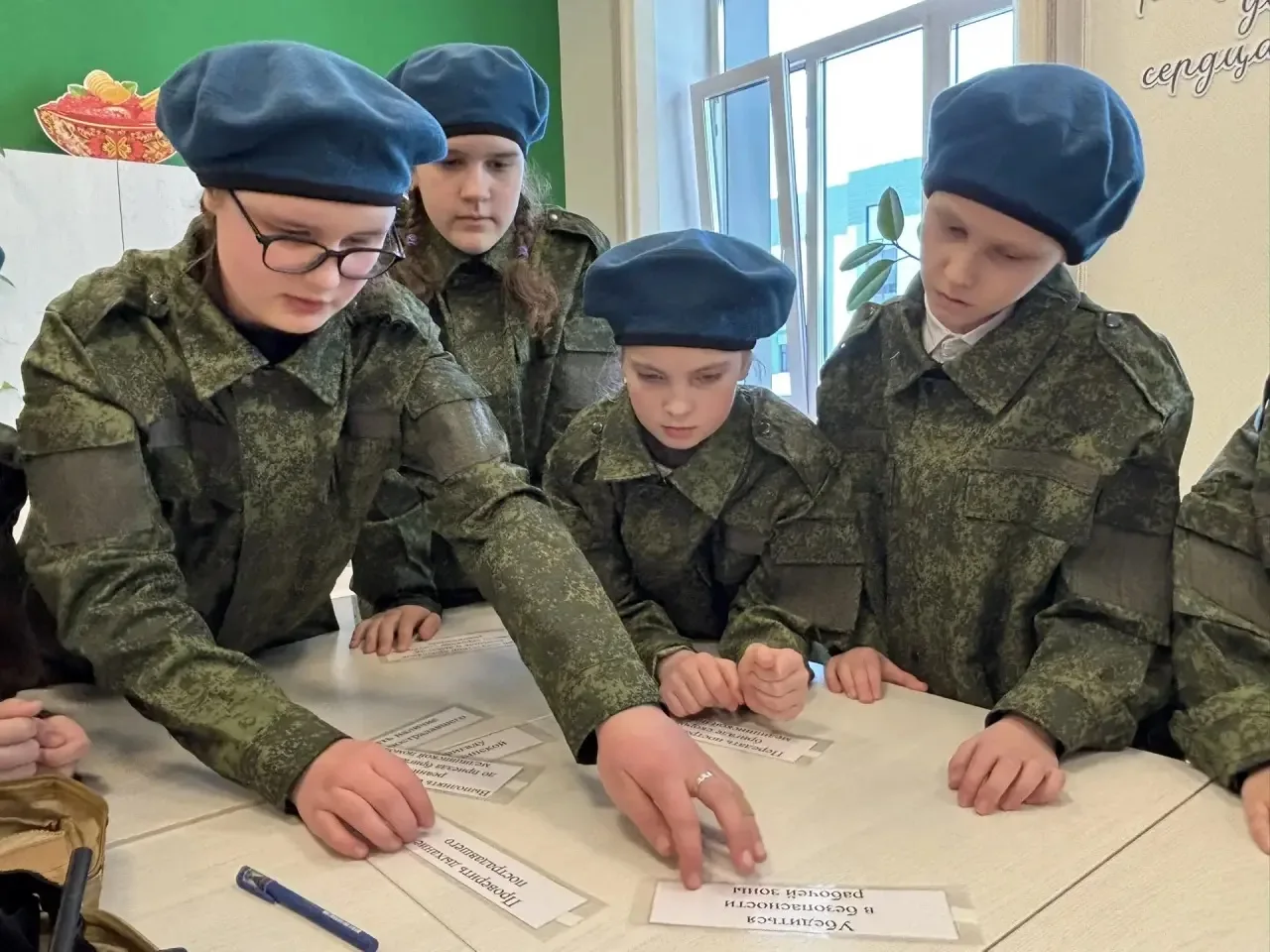 🇷🇺 Мы на муниципальном этапе «Зарницы 2.0»!   Наши ученики вновь доказали, что они — достойная смена