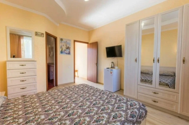 #КРЫМ #СУДАК  🏝Предлагаем жильё в 5ти минутах ходьбы от моря🌊, район аквапарка МАЙ - ИЮНЬ огромный ц