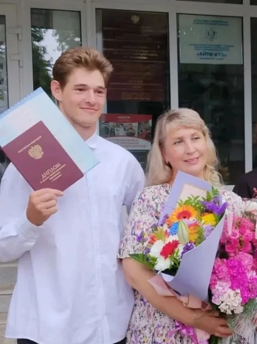🇷🇺 Вручение дипломов -  
  2026 👨‍🎓!
В Дятьковском филиале БТЭиР состоялось торжественное вручен