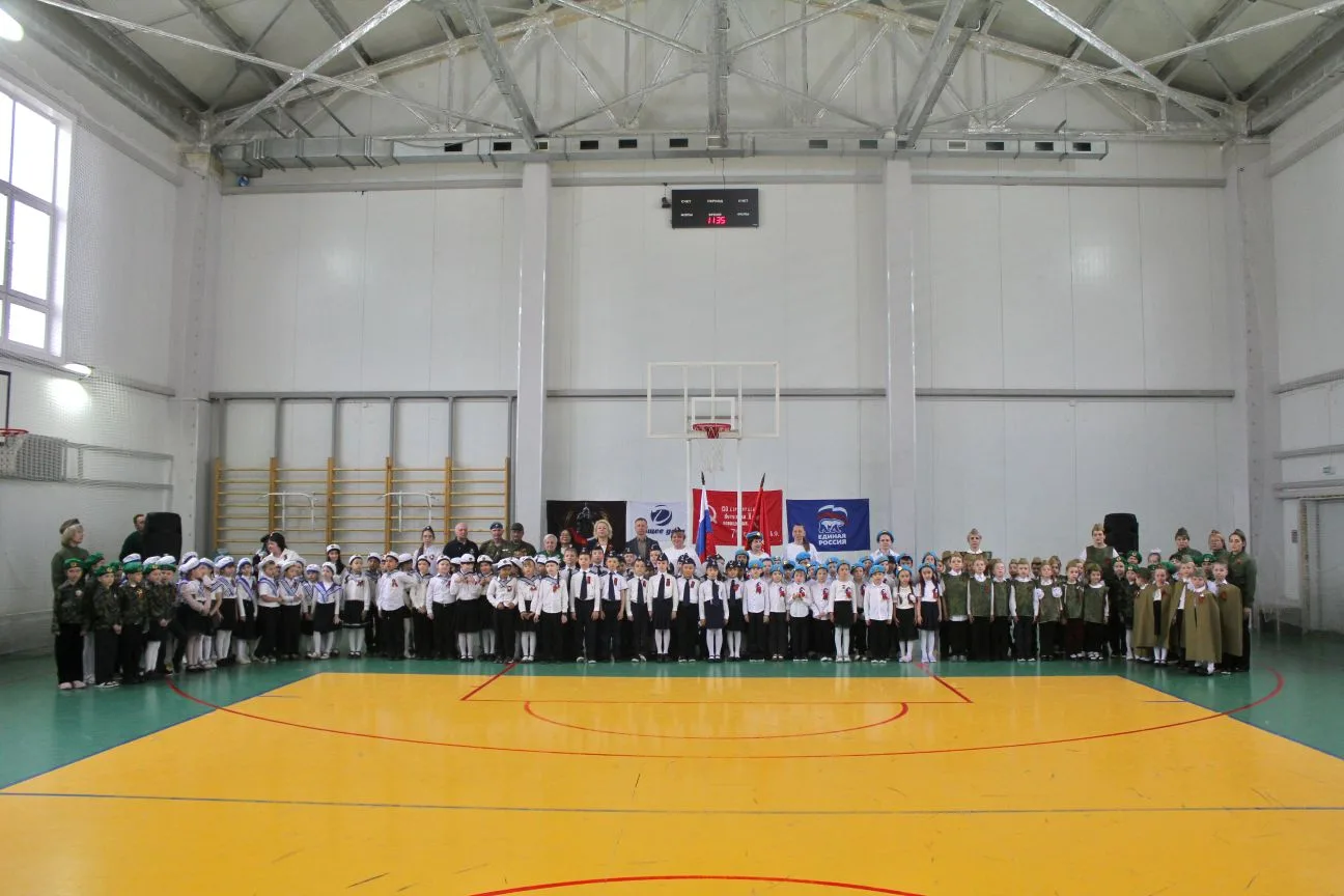 Гордимся! Парад Победы состоялся!  Сегодня в МБОУ СОШ № 183 прошёл торжественный Парад Победы, посвя