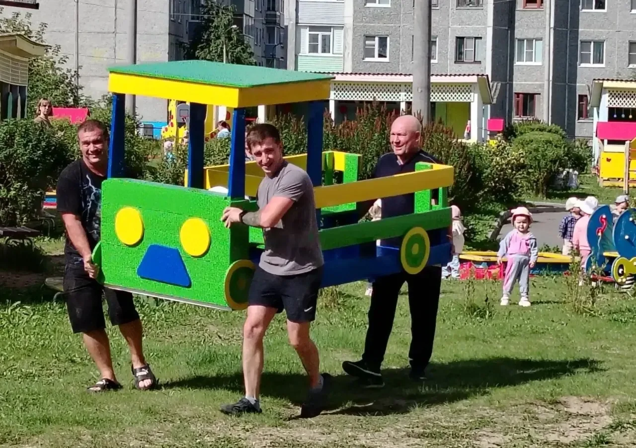 Помощь детсаду — от семей «сказочников»