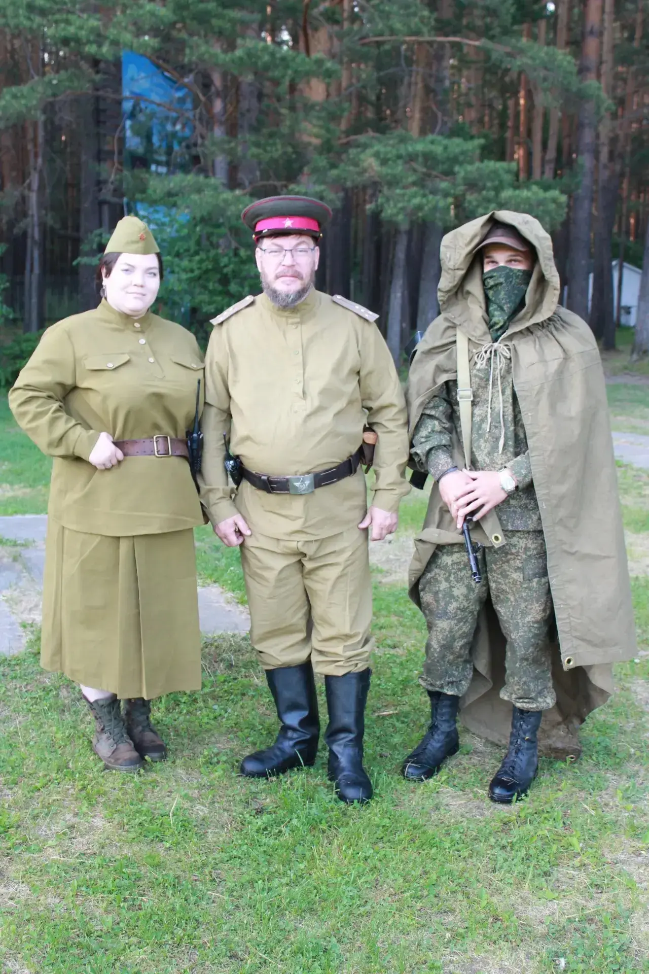 Детский православный лагерь «Роднички» приглашает ребят на первый сезон.   Военно-патриотическая сме