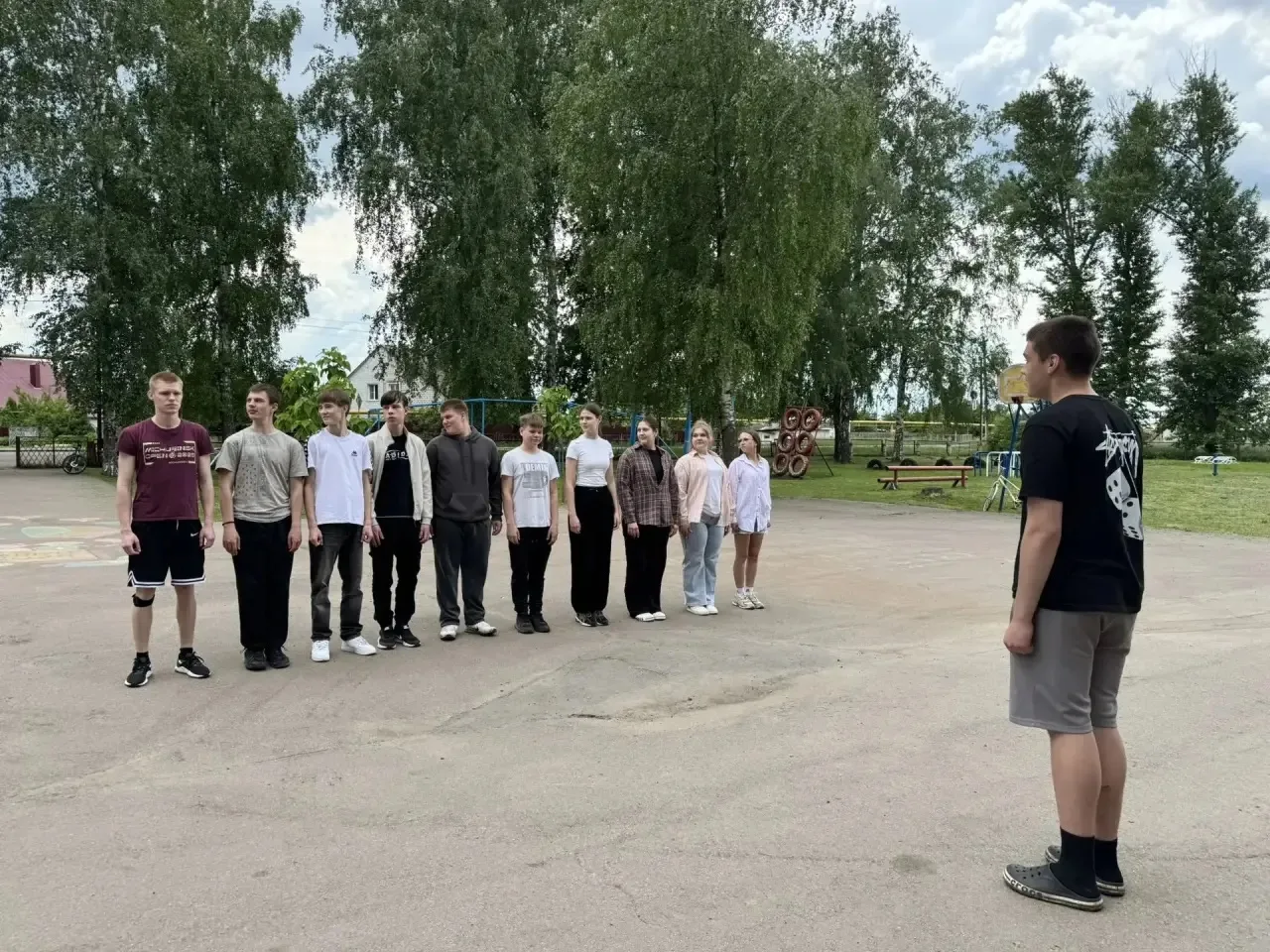 Четвёртый день лагеря труда и отдыха «Пламя» для десятиклассников прошёл насыщенно.