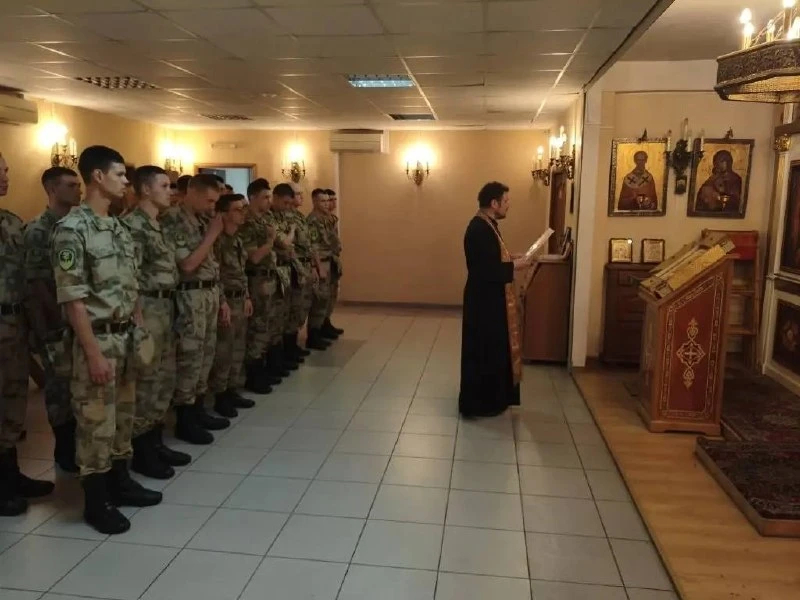Седьмой день - Богу
В день Всех святых земли Российской просиявших личный состав войсковой части 312