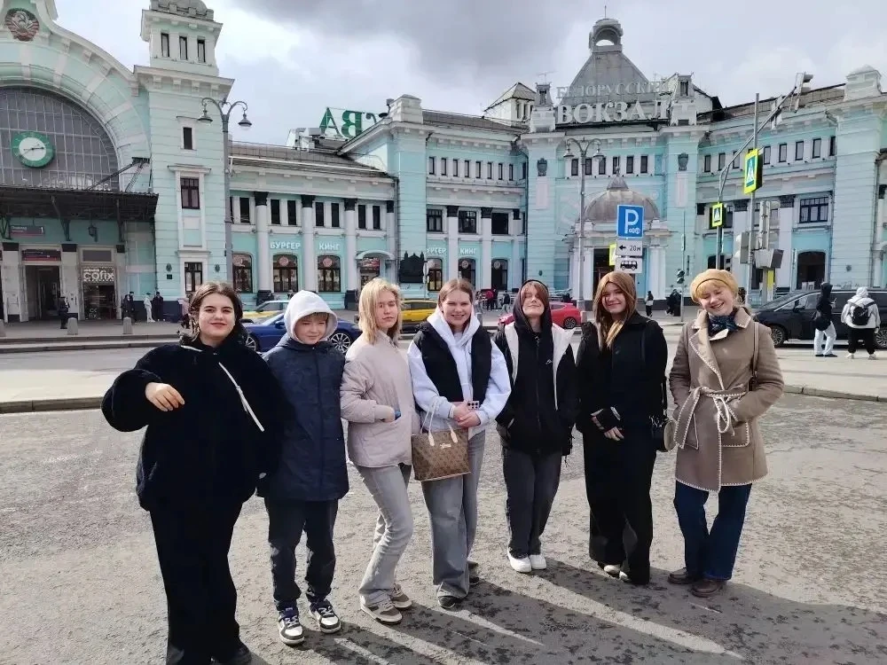 Начало каникул для учеников 5 "М" и 8 "А" классов нашего лицея ознаменовалось посещением спектакля н