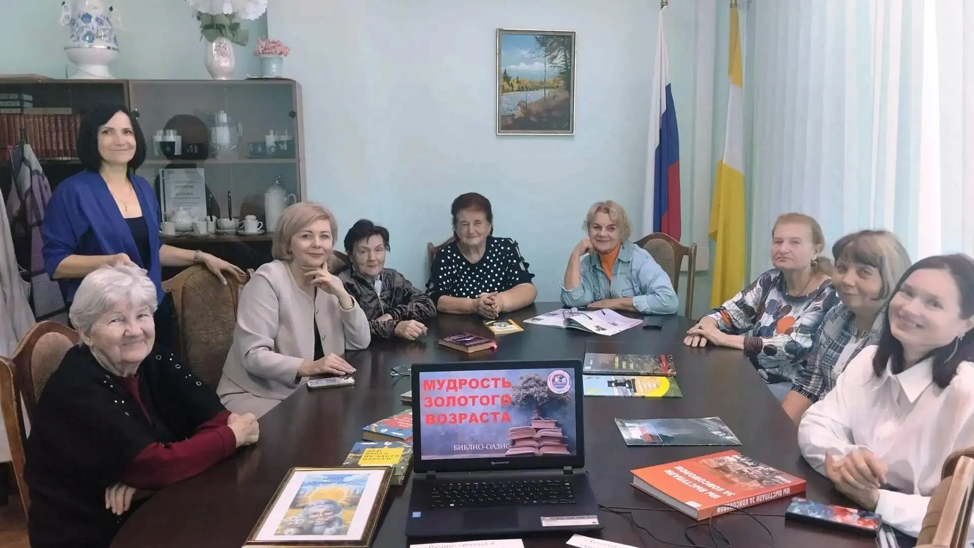 1 октября в Центре общения СФР работники Центральной библиотеки создали особую атмосфер...