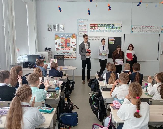 📣📣📣В рамках Декады дополнительного образования сегодня к ученикам 1-4 классов нашей ...